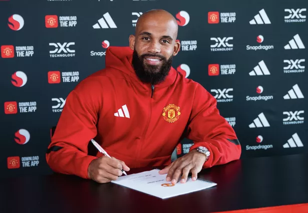 برايان Mbeumo هو أخيرًا لاعب مانشستر يونايتد