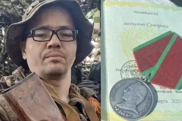 حصل أيدن مينيس على ميدالية سوفوروف للشجاعة في القتال