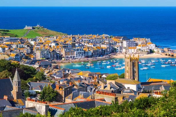 St Ives رائع ولكن العديد من سكانها يكافحون والفقر والفقر مرتفع