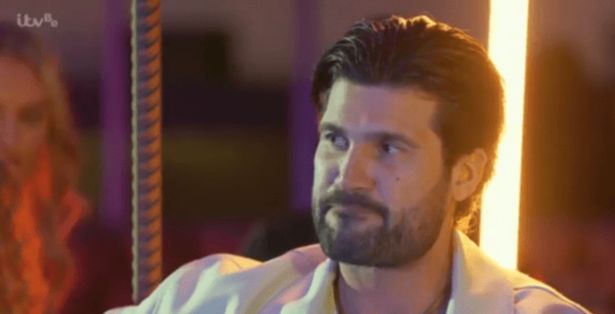 كان الملاك مرتبطًا بشكل رومانسي بنجم Towie Dan Edgar