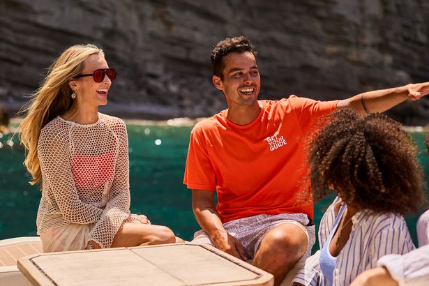 Fearne و Local Guide في Ibiza