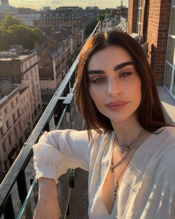 لم تعد Aimee قريبة من أختها كيلي