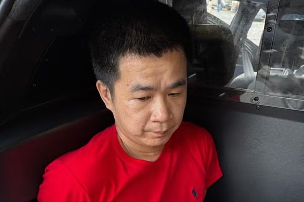 Zhaohu Qiu يتم القبض عليه