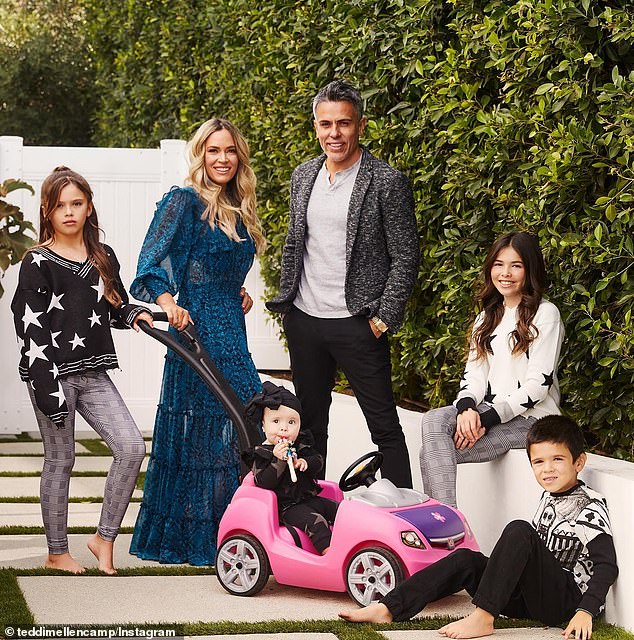 تشارك Rhobh alum قائمة أطفالها الثلاثة ، 12 ، وكرز ، 10 و Dove ، خمسة ، وابنة إيزابيلا ، 14 عامًا ، مع زوجها المنفصل إدوين أرويف ، 48 عامًا