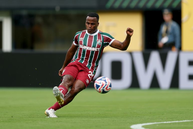 Jhon arias في العمل.