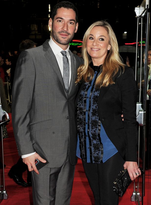 توم إليس مع Tamzin Outhwaite على السجادة الحمراء