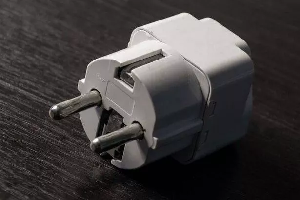 محول Europlug