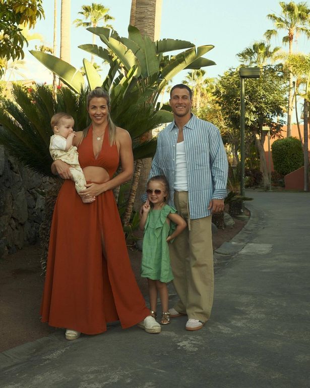 Gemma و Gorka هم من الآباء إلى MIA ، خمسة ، وثياجو ، ما يقرب من اثنين