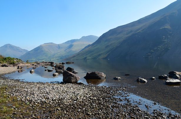 مناظر Wasdale Head و Wastwater في منطقة البحيرة الإنجليزية