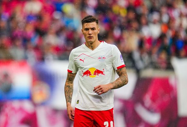 ينظر Benjamin Sesko من RB Leipzig خلال 1. تطابق البوندسليجا بين RB Leipzig و VFB Stuttgart في Red Bull Arena ، Leipzig ، ألمانيا في 17 مايو ، 2025 (تصوير Ulrik Pedersen/Nurphoto عبر Getty Images)