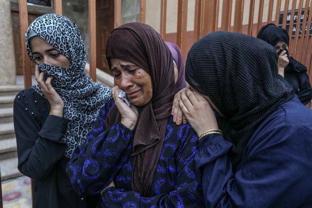 بعد أن يصرخ الأقارب على الخسارة من أجل الخسارة