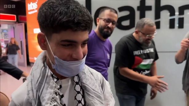 تم إحضار Majd Alshagnobi إلى المملكة المتحدة من قبل Project Pure Hope بعد أن تضرر فكه السفلي من قذيفة دبابة إسرائيلية