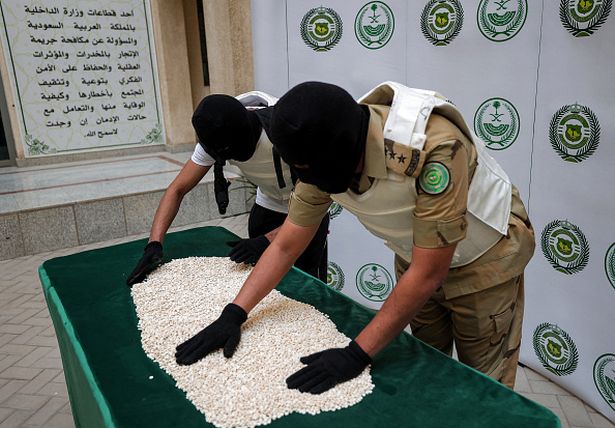 ضباط المخدرات في الشرق الأوسط ونوبة النوبة