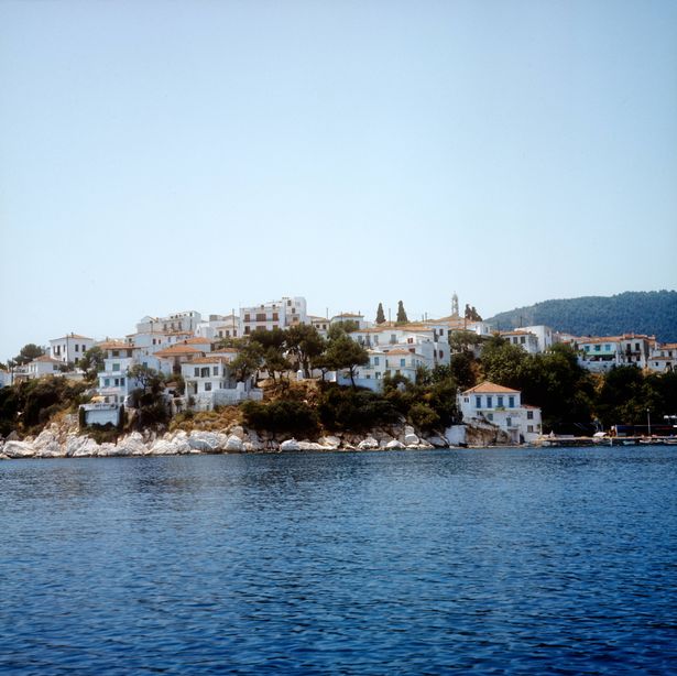 جزيرة Skiathos ، اليونان ، منظر لقرية