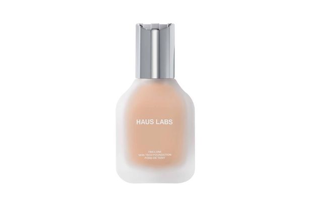 مؤسسة تغطية Triclone Skin Tech المتوسطة مع Arnica 30ml المخمرة