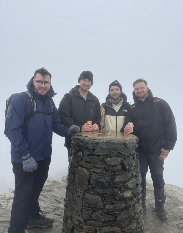 وليام مع أصدقائه