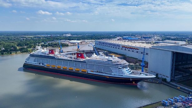 منظر لمصدر ديزني و Meyer Weft Shipyard