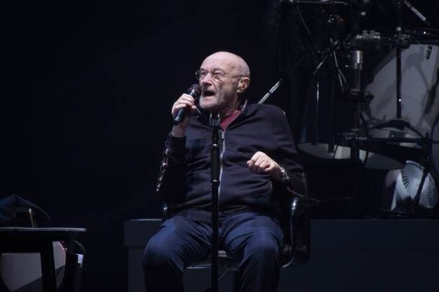 Phil Collins ليس في Hospice