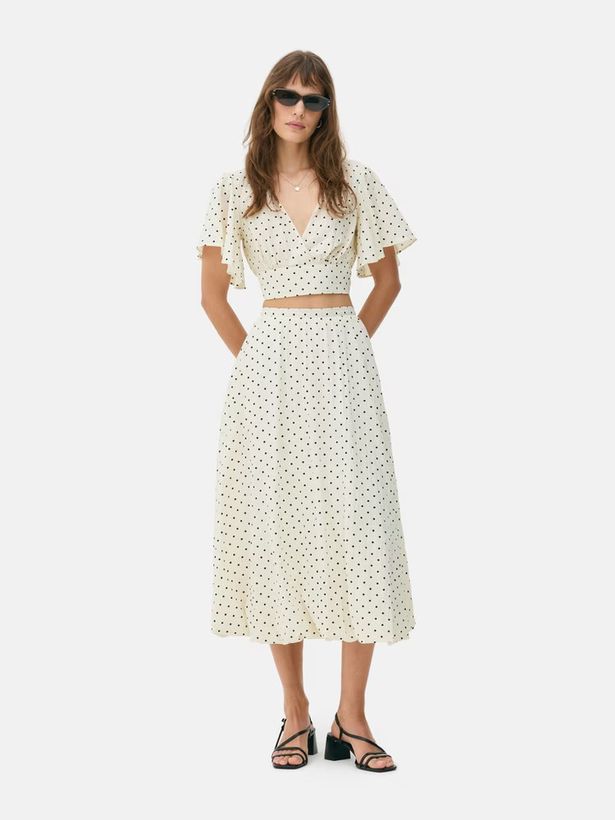 Primark's Polka Dot Blouse و Polka Dot Midi Skirt