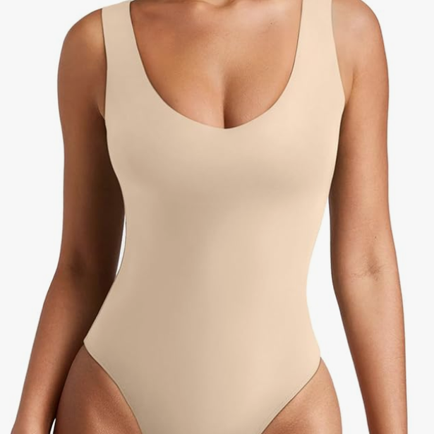 Amazon Reoria bodysuit على شخص ما
