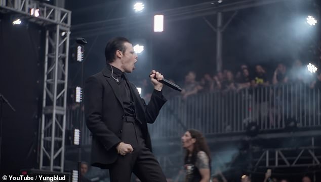 قام المغني بإجراء تغييرات في حفل Black Sabbathحن النهائي وتعهد بتشغيله مع Ozzy للمضي قدمًا
