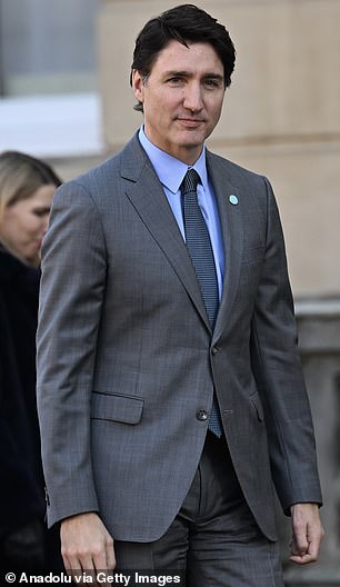 في وقت سابق من هذا الأسبوع ، شوهدت كاتي وهي تستمتع بتاريخ عشاء مع جوستين في مونتريال وسط جولة حياتها ؛ رأى جاستن في لندن في مارس