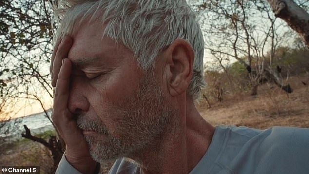 قام Schofield بعمل عودة إلى التلفزيون في سلسلة القناة 5 Cast Away في أكتوبر الماضي ، في الصورة