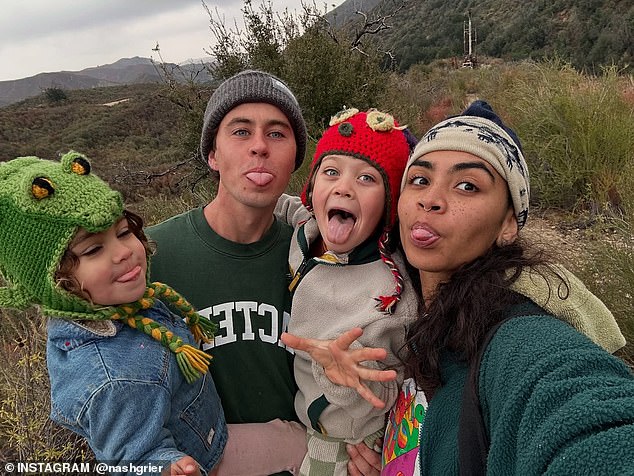 نشرت Grier's ، 27 عامًا ، زوجة ، تايلور ، 28 عامًا ، صورة لأمها على Instagram يوم الأربعاء ، وتبادل التفاصيل لمساعدة السلطات في البحث ؛ رأى الزوجان مع أطفالهما