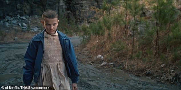 حصلت ميلي على دور ضيفها في التلفزيون الأول عندما كانت في التاسعة من عمرها ، بعد انتقالها إلى الولايات المتحدة قبل عام. كان دورها المتقطع على الأشياء الغريبة في Netflix (في الصورة) ، والتي تم عرضها لأول مرة في عام 2016 ، عندما كانت حوالي 12