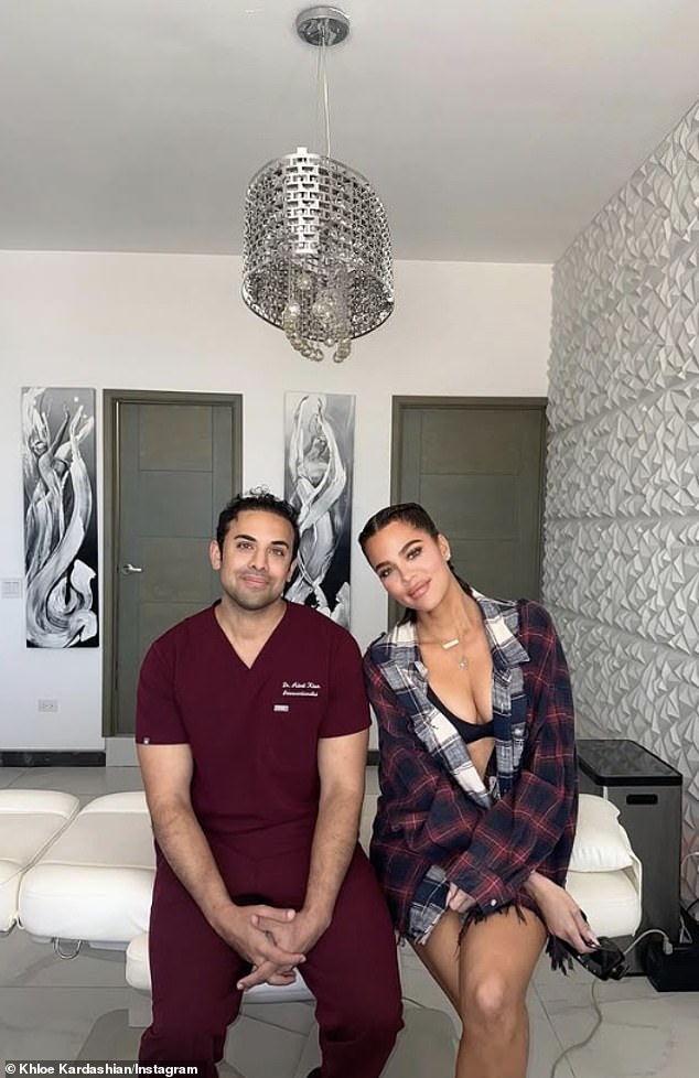 تنتهي Khloé من صيفها بمراقبة الرعاية الذاتية ، حيث انتقلت إلى Instagram لانفتاح علاج لعلاج الخلايا الجذعية المضادة للشيخوخة التي تلقتها في عيادة Eterna الصحية