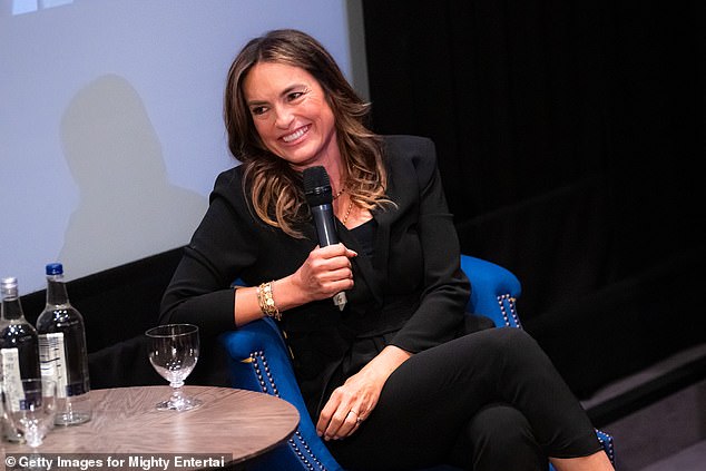 القانون والنظام: كانت نجم SVU Mariska Hargitay متأخراً مع 25 مليون دولار - في الصورة 2025 في أغسطس 2025
