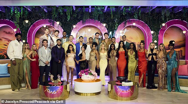 جمع شمل فريق Love Island الكامل لإعادة صياغة الدراما السابعة مع المشرف آندي كوهين