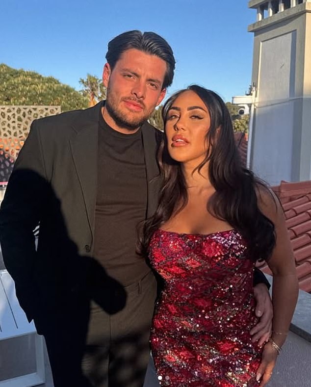 الآن اتخذ نجمة Geordie Shore ، 35 عامًا ، والأردن خطوة جديدة في رحلتهم لتصبح آباء عندما بدأوا شكلاً جديدًا من أشكال العلاج