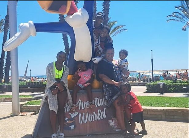 كانت عائلة برمنغهام قد خرجت إلى سالو للاحتفال ببداية العطلة الصيفية