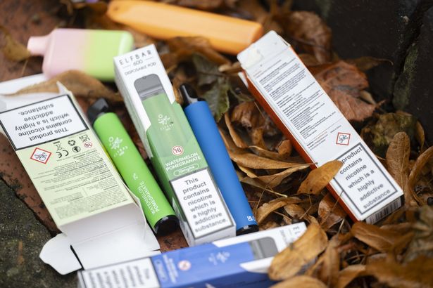 صورة سجائر vape وصناديقها