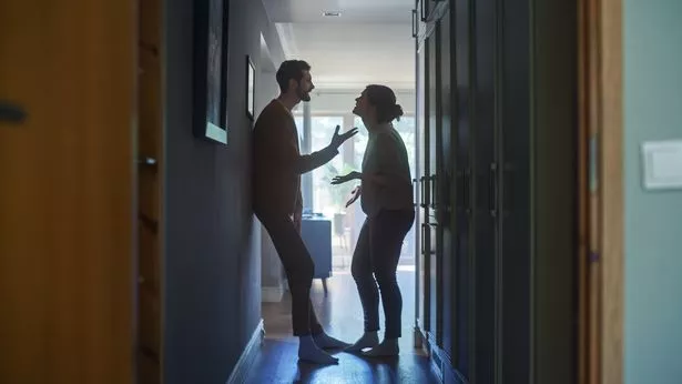 حذر فرح نازير ، الرئيس التنفيذي لمساعدات المرأة ، بريطانيا "رهيبة" في النهاية يجب معالجة أزمة اللاجئين إذا أراد حزب العمل أن يقدم تعهده بعنف إلى النصف ضد النساء والفتيات