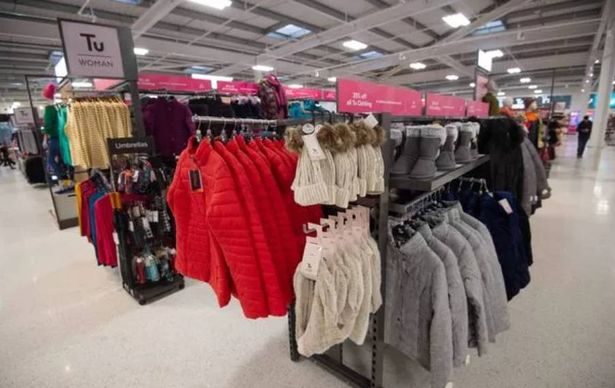 كيفية الحصول على زي مدرسي جديد مقابل أقل من 3 جنيهات إسترلينية في ملابس Sainsbury's Tu