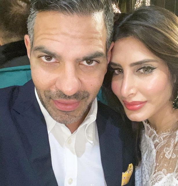 Sunjay Kapur مع زوجة Priya Sachdev Kapur