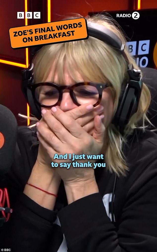 متحدثًا على Posty Hell Podcast مع Rob Beckett و Josh Widdicombe ، قالت زوي: