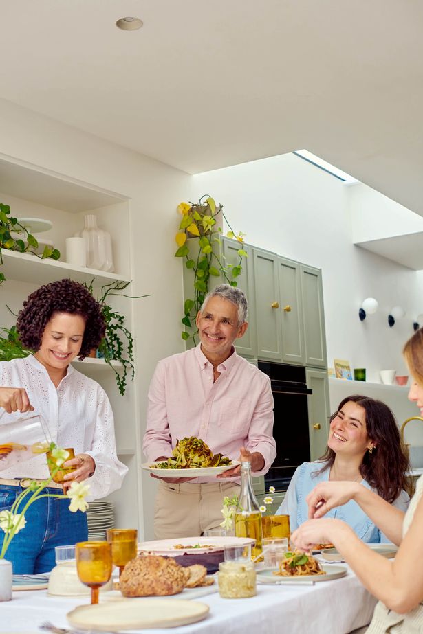 تيم سبيكتور مع الأصدقاء