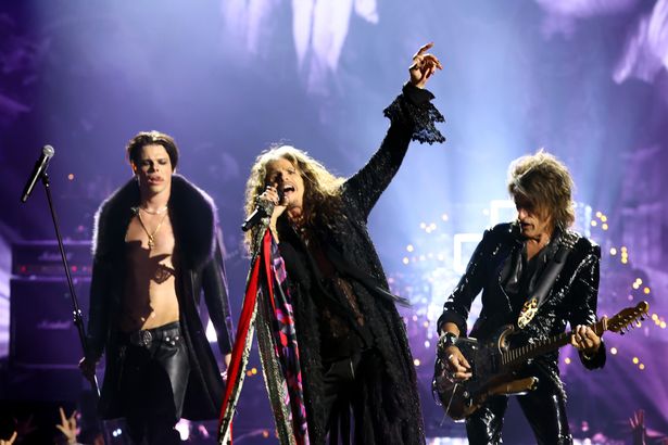 أشاد Yungblud و Aerosmith بـ Ozzy إلى جانب Nuno Bettencourt 