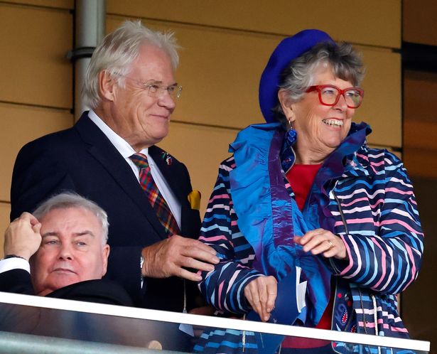 جون Playfair و Prue Leith
