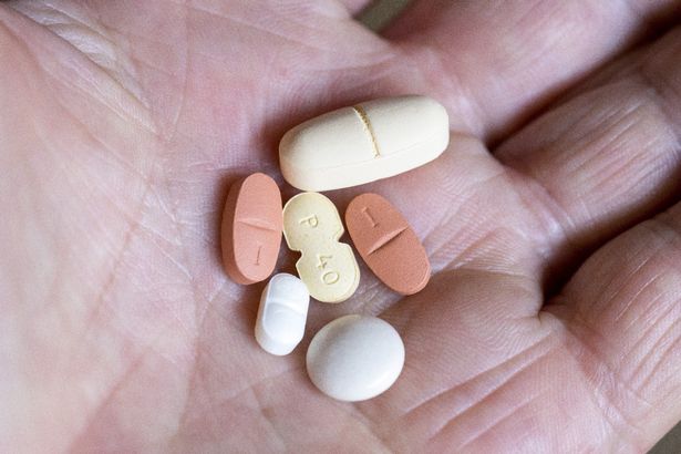 الخطر يأتي من الجمع بين الأدوية المختلفة
