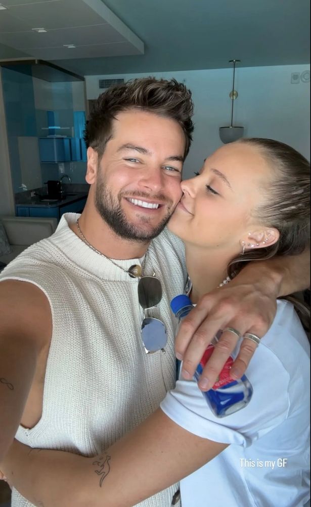 : Jojo Siwa و Chris Hughes