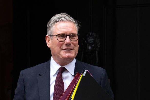 يزن Keir Starmer إدخال معرف رقمي