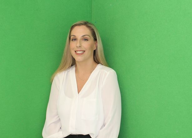 المشرف على صيدلية Superdrug Niamh McMillan