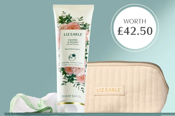 الهدية المجانية Liz Earle Shoppers التي تتلقاها عندما تنفق أكثر من 55 جنيهًا إسترلينيًا هذا الأسبوع