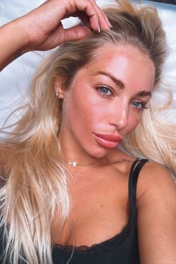 لقد خرجت إيمي لوسي أورورك بعد مطالبات توماس