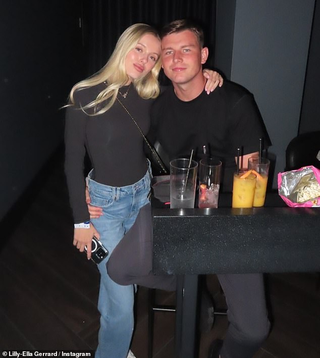 كانت ليلي على علاقة مع لي بيرن منذ أكتوبر 2022 ، بعناوين الصحف الرومانسية عندما ظهرت لأول مرة