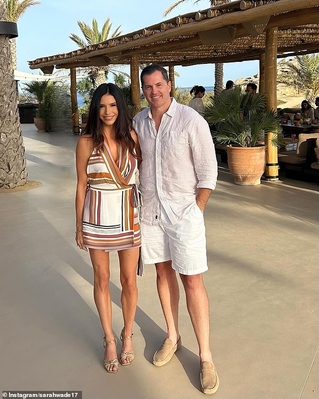 شارك مضيف التلفزيون ، 50 ، الأخبار المثيرة إلى Instagram إلى جانب مجموعة من الصور من يومهم الخاص